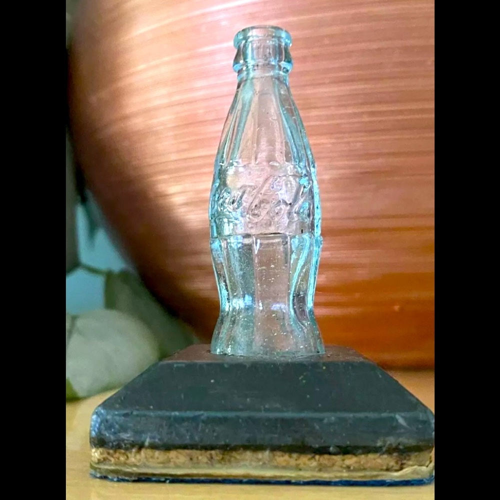 Antique Miniature Coca-Cola bottle 1915